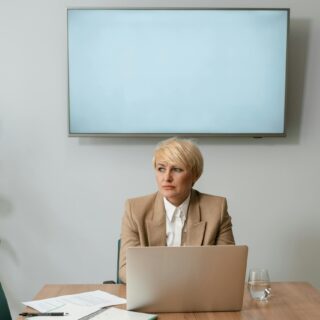 ¿Estás List@ para el Duelo? 5 Claves para Superar la Inseguridad y Ejercer la Tanatología con Plena Confianza