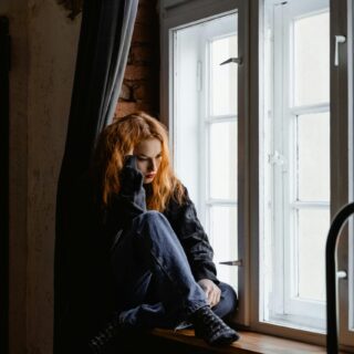La carga emocional del cuidador al cuidar una persona con Alzheimer